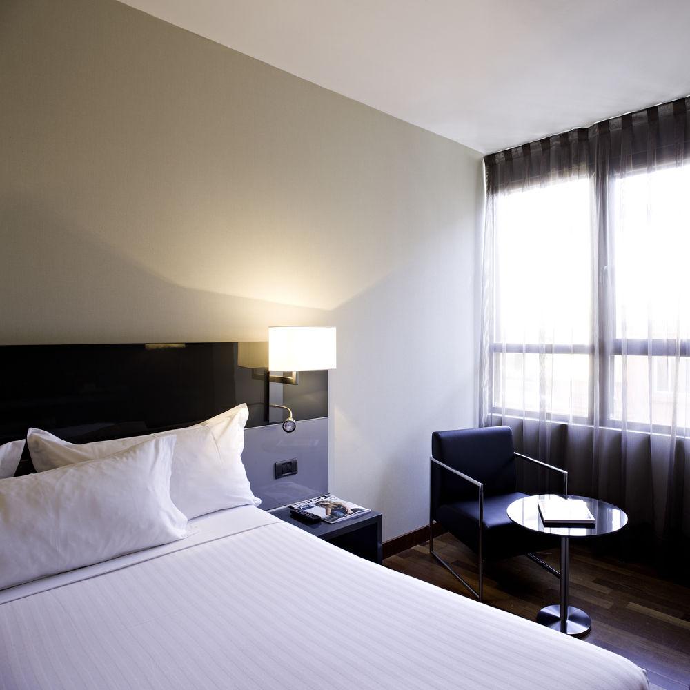 Ac Hotel Avenida De America By Marriott Madrid Luaran gambar