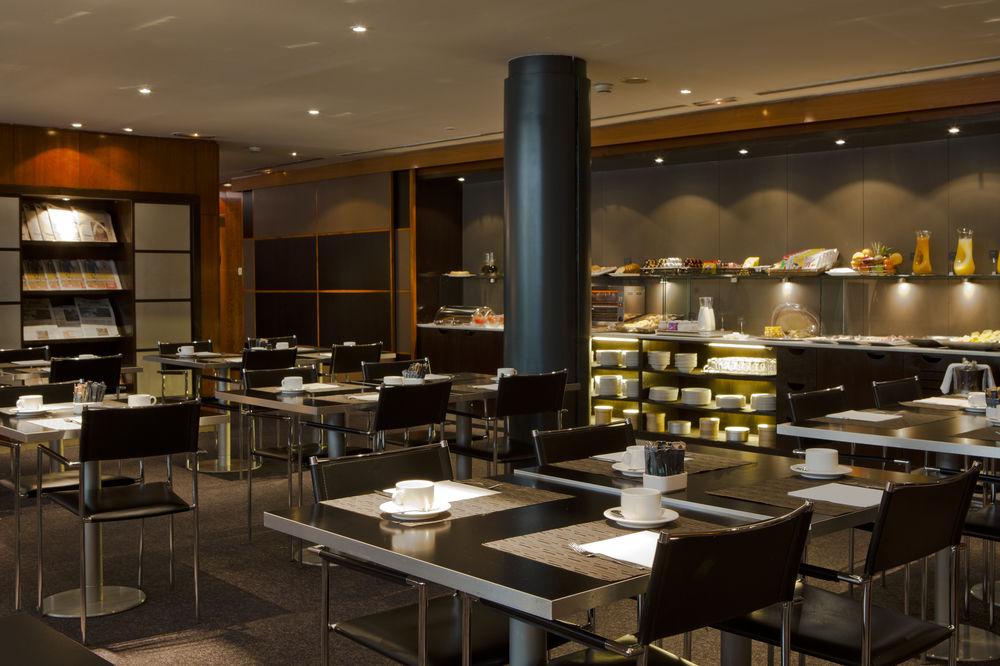 Ac Hotel Avenida De America By Marriott Madrid Luaran gambar