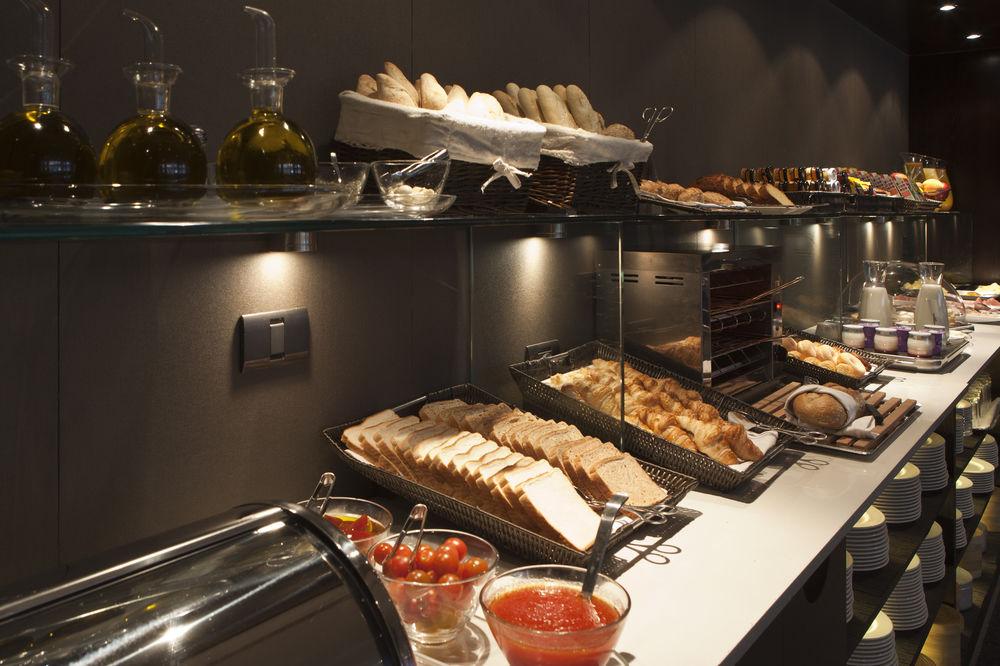 Ac Hotel Avenida De America By Marriott Madrid Luaran gambar