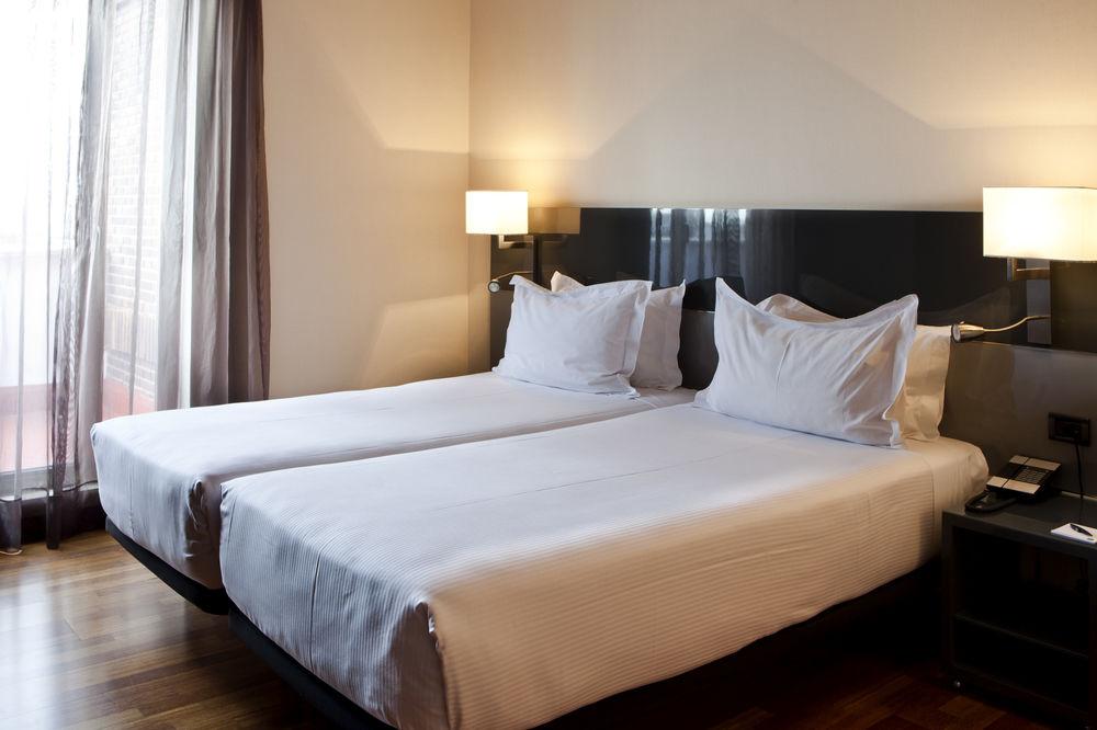 Ac Hotel Avenida De America By Marriott Madrid Luaran gambar