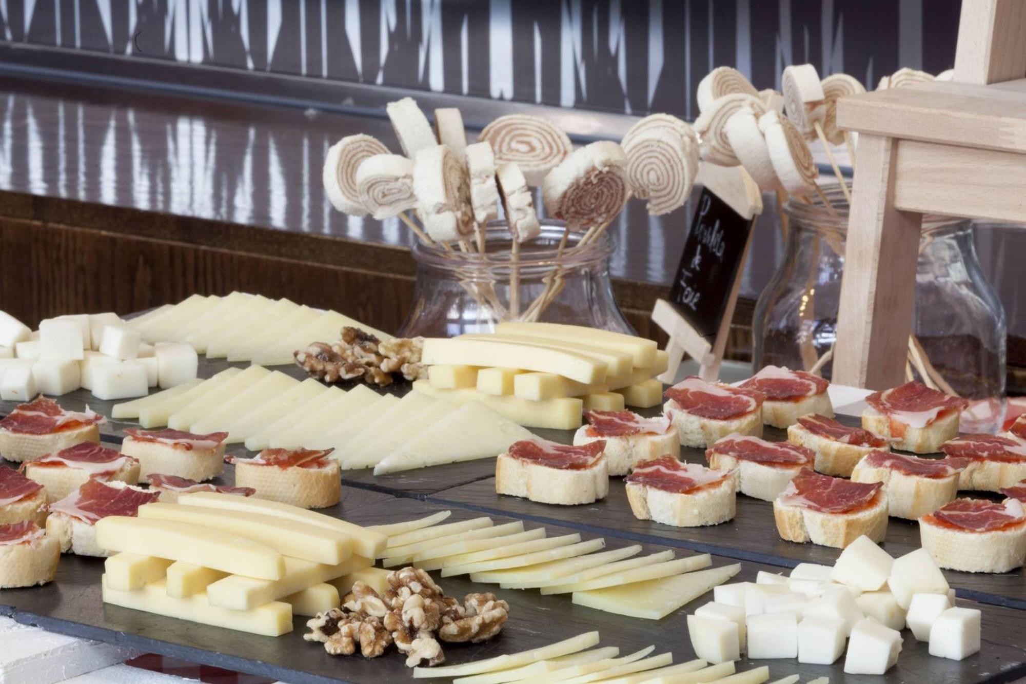 Ac Hotel Avenida De America By Marriott Madrid Luaran gambar