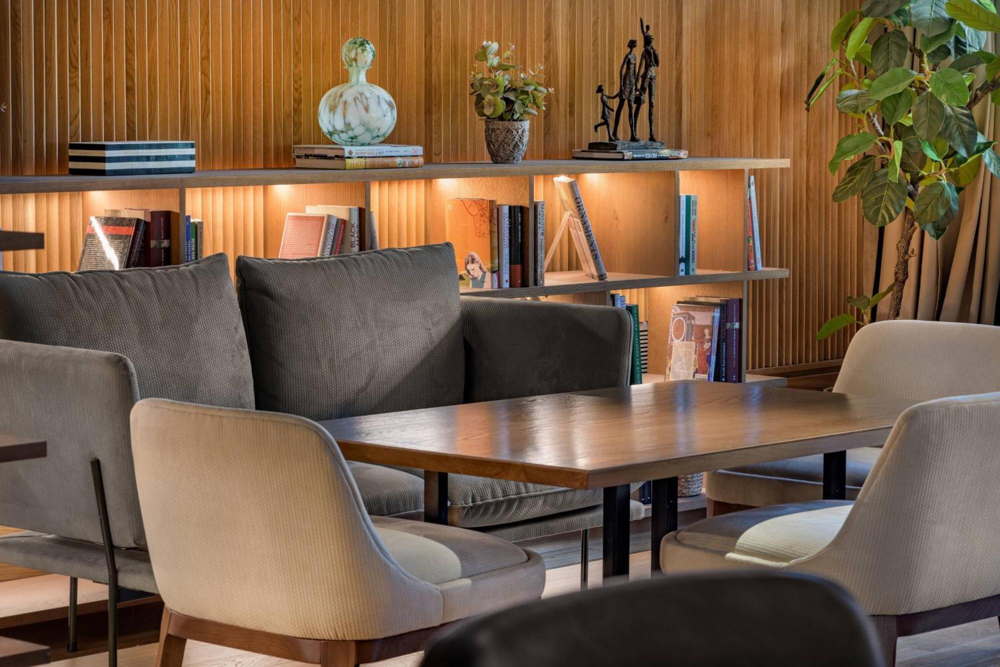Ac Hotel Avenida De America By Marriott Madrid Luaran gambar