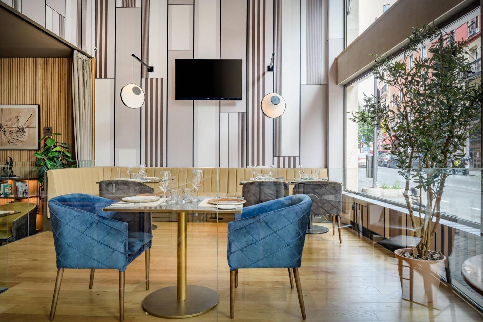 Ac Hotel Avenida De America By Marriott Madrid Luaran gambar