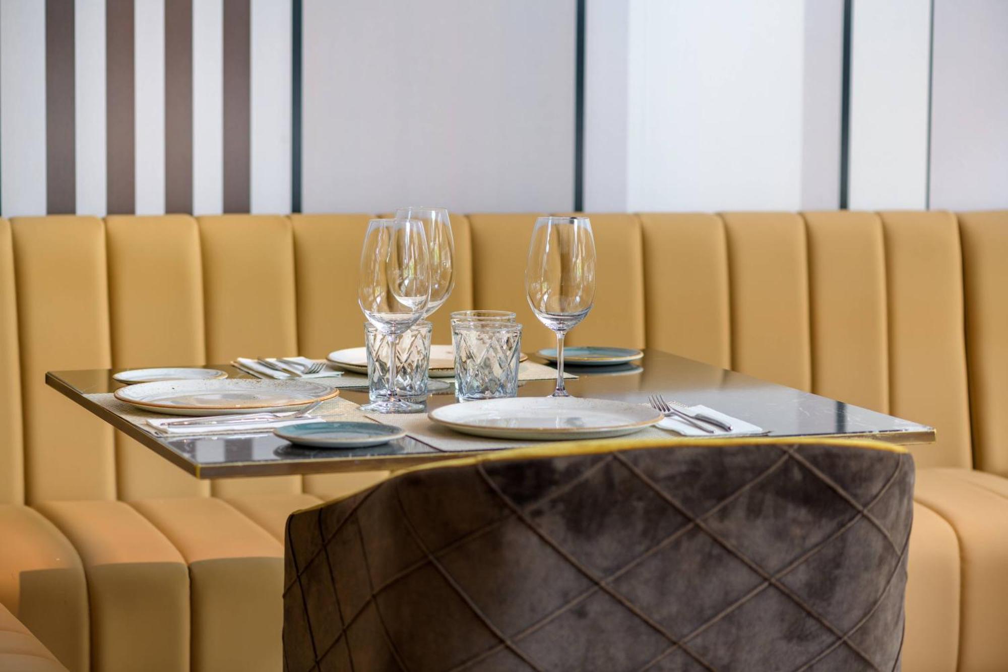 Ac Hotel Avenida De America By Marriott Madrid Luaran gambar