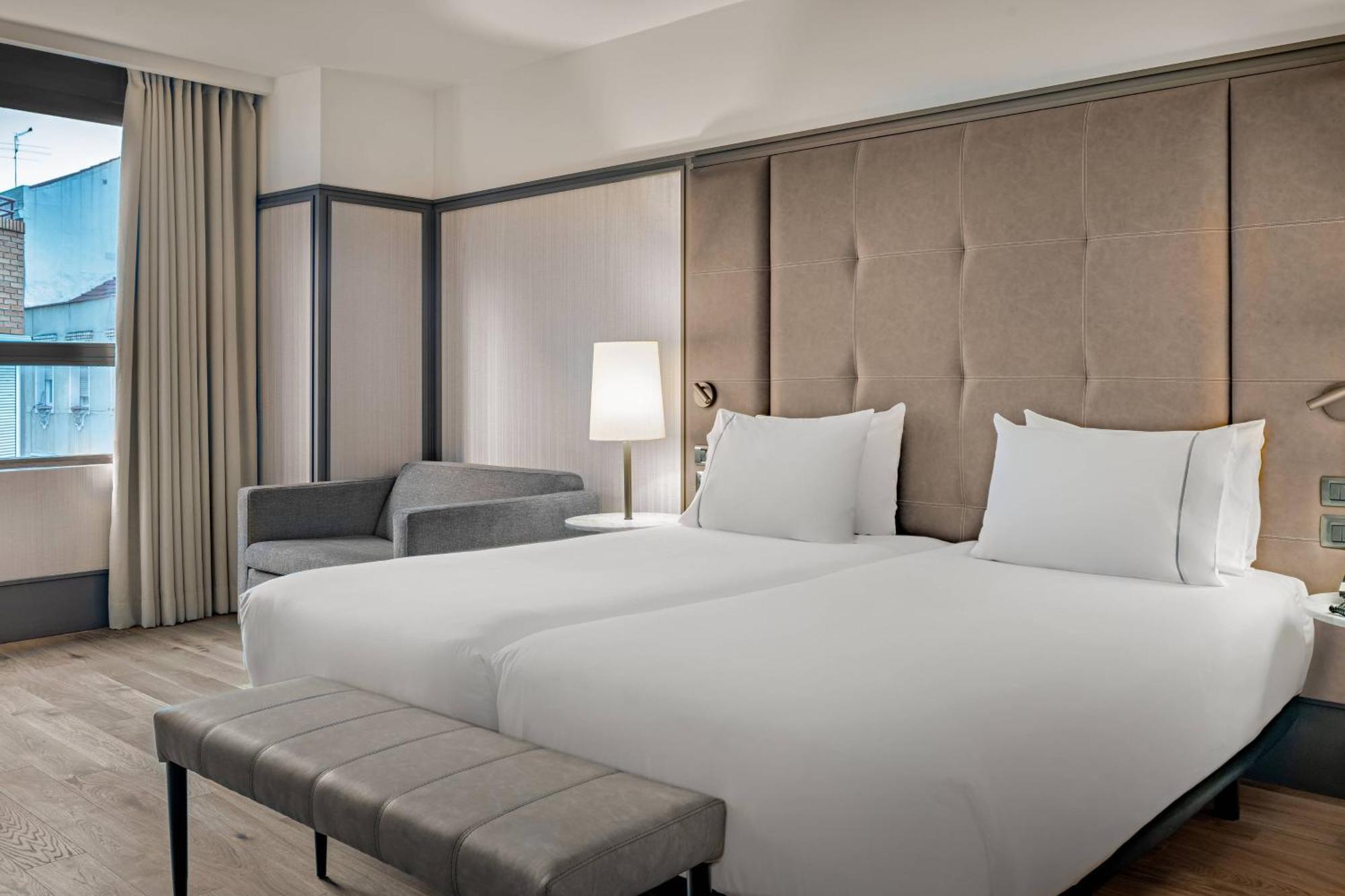 Ac Hotel Avenida De America By Marriott Madrid Luaran gambar